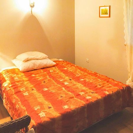 Awesome Home In Pleszew With Wifi Zawidowice ภายนอก รูปภาพ