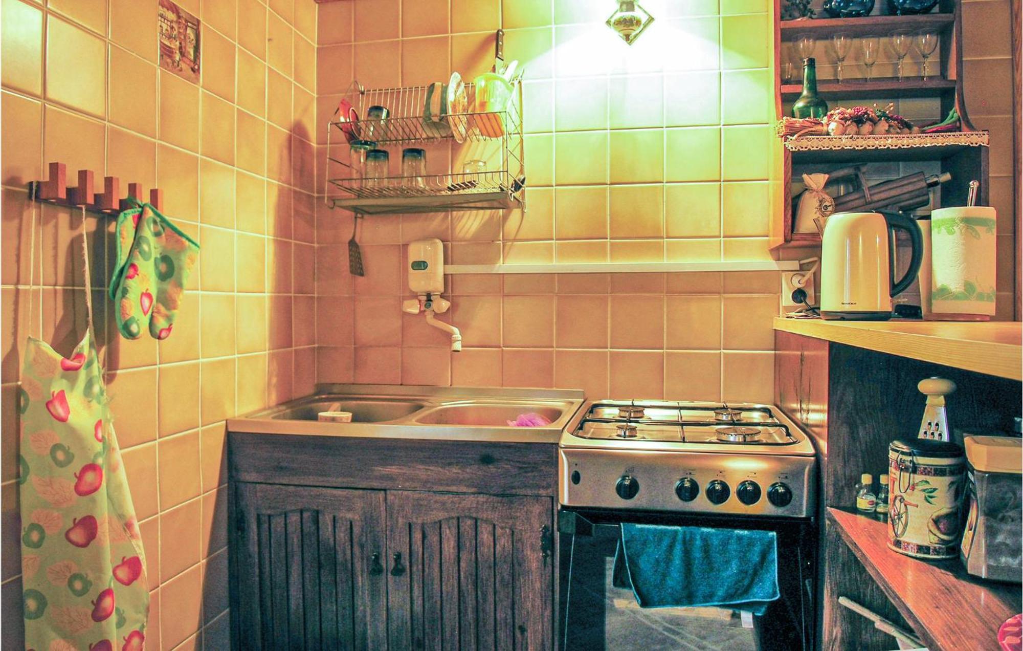 Awesome Home In Pleszew With Wifi Zawidowice ภายนอก รูปภาพ